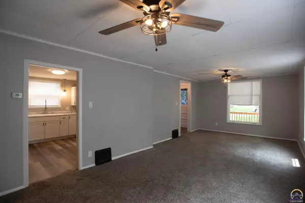 111 SW Fillmore ST, Topeka, KS 66606