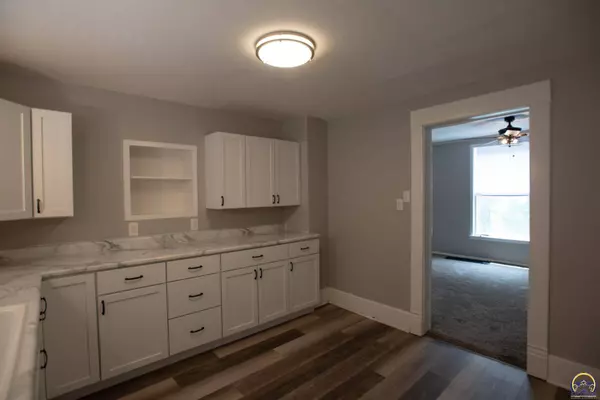 111 SW Fillmore ST, Topeka, KS 66606