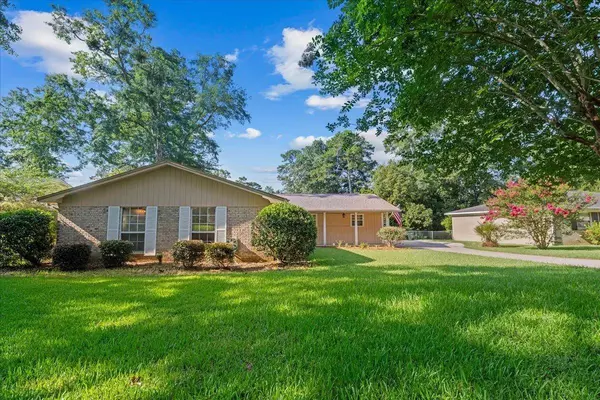 2927 Huntington, Tallahassee, FL 32308