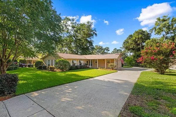 2927 Huntington, Tallahassee, FL 32308