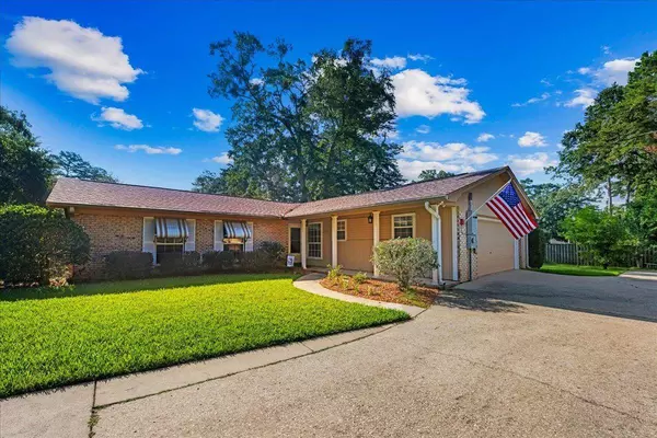 2927 Huntington, Tallahassee, FL 32308