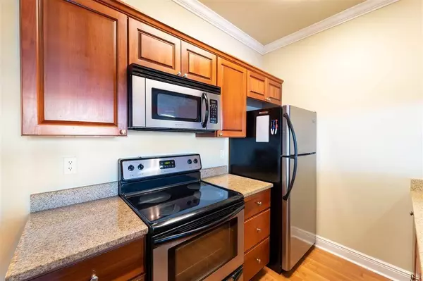 1933 Bloomington, Tallahassee, FL 32304