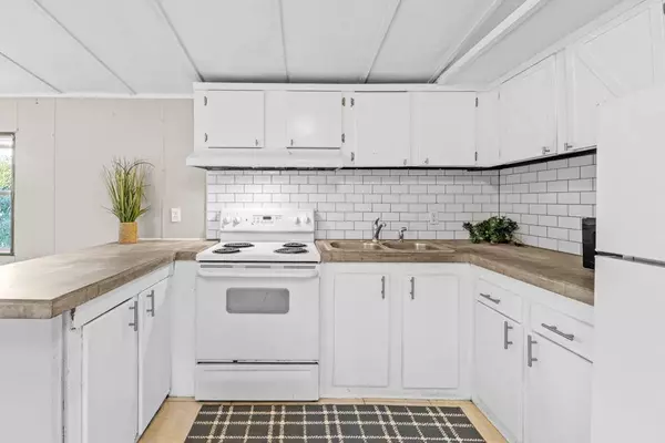 200 FRANCIS MAPLES, Tallahassee, FL 32310