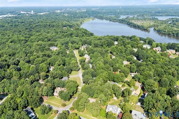 202 Redbird DR, Chester, VA 23836