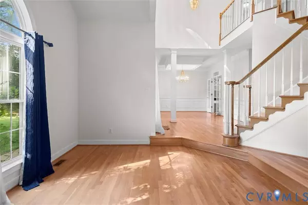 202 Redbird DR, Chester, VA 23836