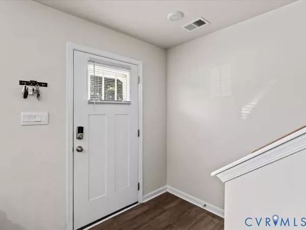 3605 Roselawn TER, Hopewell, VA 23860