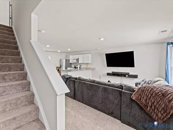 3605 Roselawn TER, Hopewell, VA 23860