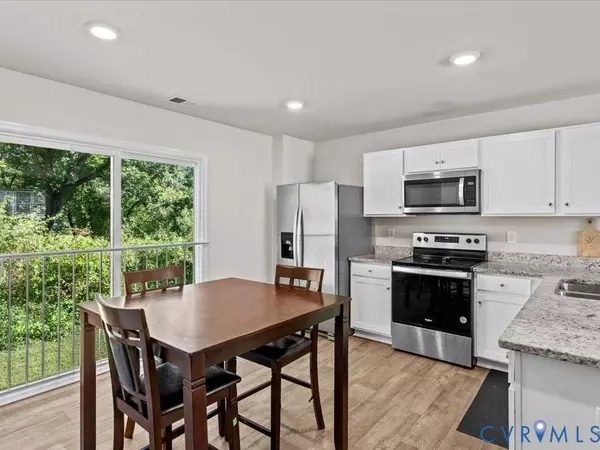 3605 Roselawn TER, Hopewell, VA 23860