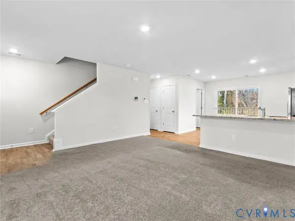 3605 Roselawn TER, Hopewell, VA 23860