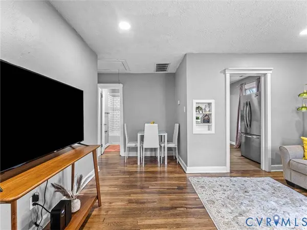 624 Effingham DR, Richmond, VA 23224