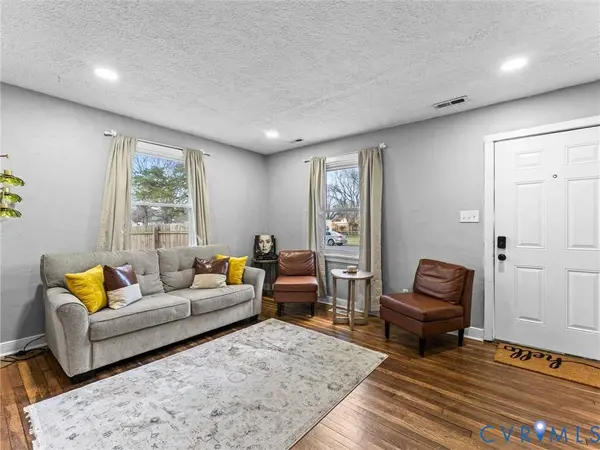 624 Effingham DR, Richmond, VA 23224