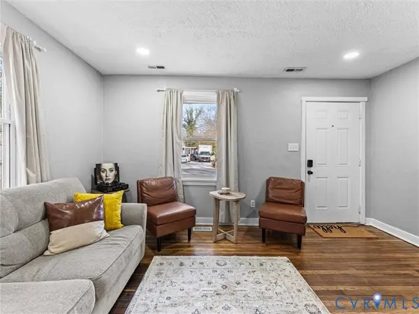 624 Effingham DR, Richmond, VA 23224