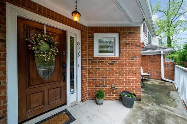 8555 Hope Mews CT, Sandy Springs, GA 30350