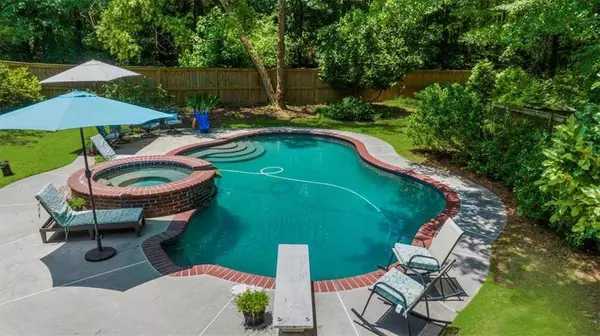 340 Helens Manor DR, Lawrenceville, GA 30045