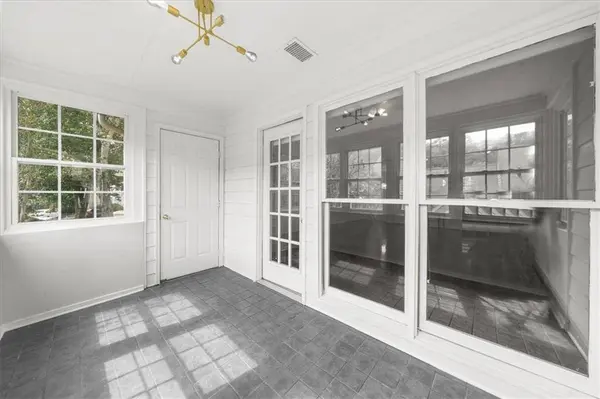 5045 Avalon DR, Alpharetta, GA 30005