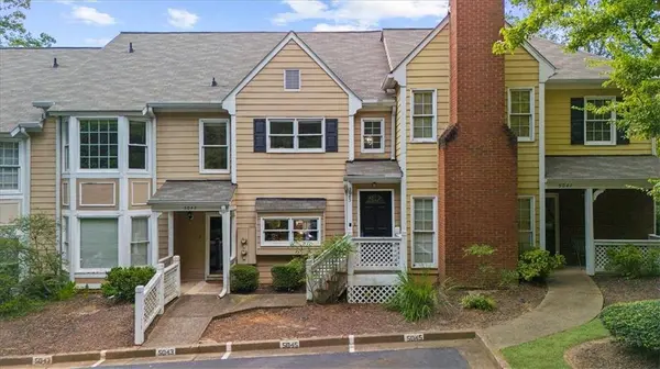 5045 Avalon DR, Alpharetta, GA 30005