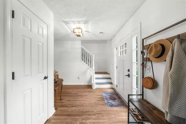 1202 Rockmart CIR NW, Kennesaw, GA 30144