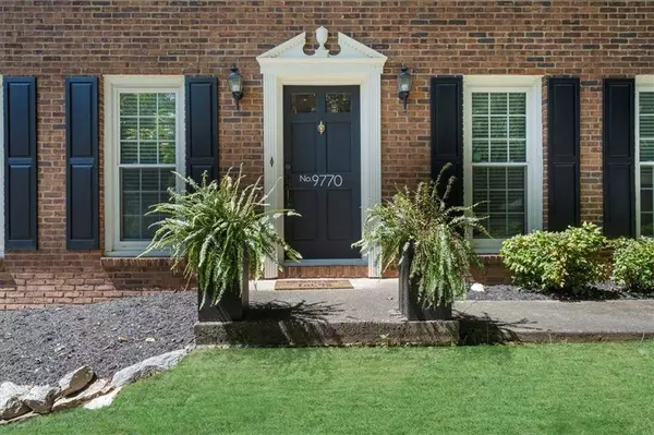 9770 Lake Forest WAY, Roswell, GA 30076