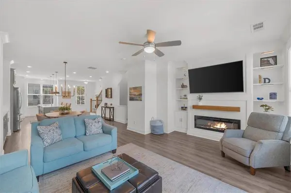 3239 Bartee WALK, Suwanee, GA 30024