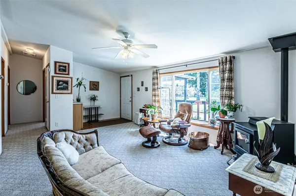 14318 Greenbelt Drive East, Bonney Lake, WA 98391