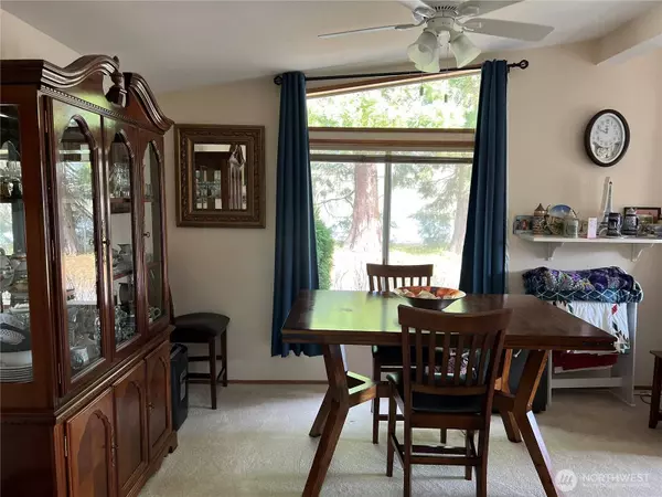 822 82nd ST E, Tacoma, WA 98404