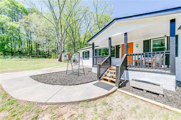 104 Pineview DR, Monroe, GA 30655