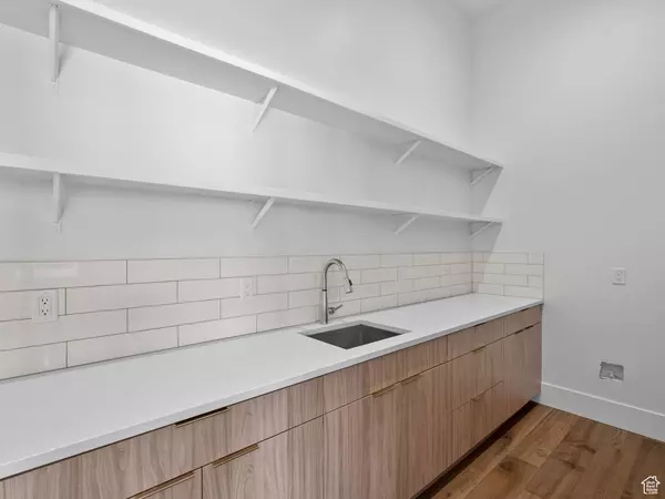 7371 W SUMMIT CREST CIR #124, Herriman, UT 84096