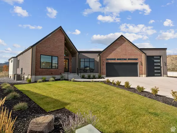 7371 W SUMMIT CREST CIR #124, Herriman, UT 84096