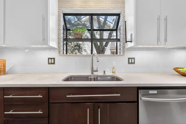 421 E North Street, Columbus, OH 43085