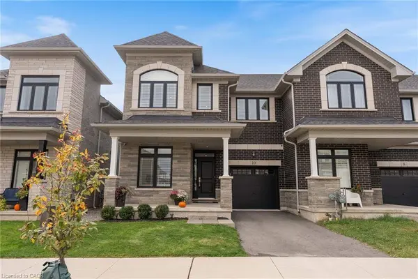 10 Granite Ridge Trail, Waterdown, ON L8B 1Y4