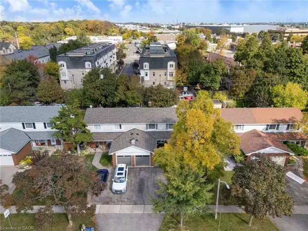1251 Nottingham Avenue, Burlington, ON L7P 2R5