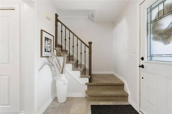 1251 Nottingham Avenue, Burlington, ON L7P 2R5