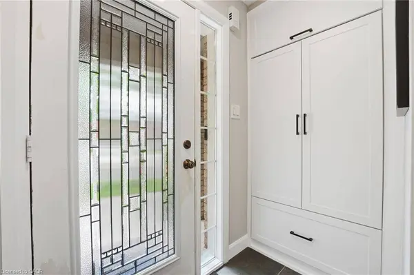 2445 Stefi Trail, Oakville, ON L6H 5Y4