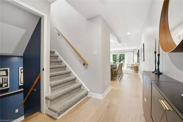 2445 Stefi Trail, Oakville, ON L6H 5Y4