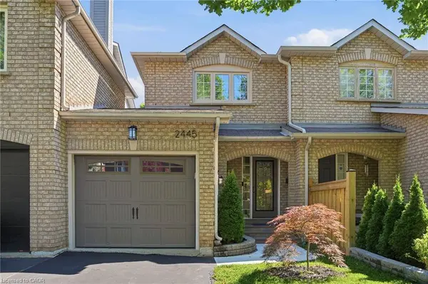 2445 Stefi Trail, Oakville, ON L6H 5Y4