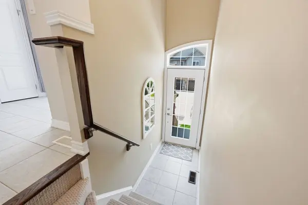 541 Winston RD #15, Grimsby, ON L3M 0C5