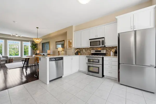 541 Winston RD #15, Grimsby, ON L3M 0C5