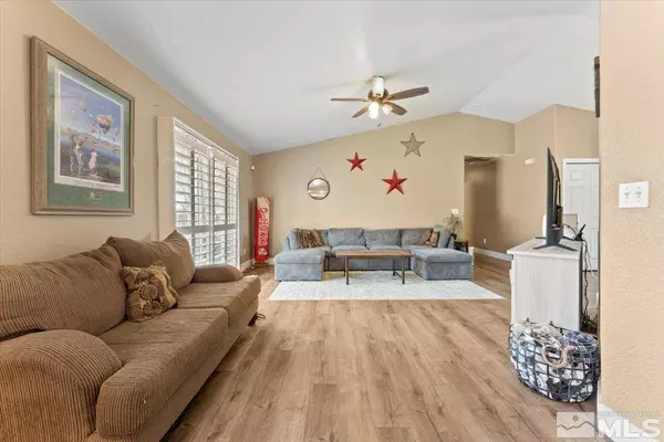 206 White Rose Drive, Sparks, NV 89441