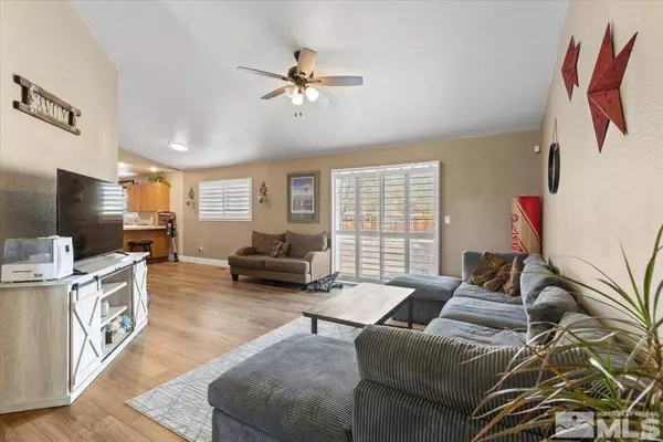 206 White Rose Drive, Sparks, NV 89441