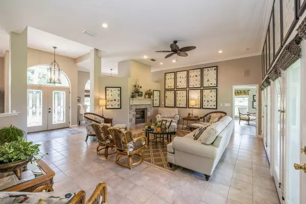 2808 Pga Boulevard, Navarre, FL 32566