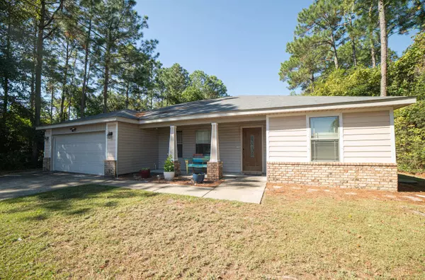 2305 Salamanca Street, Navarre, FL 32566