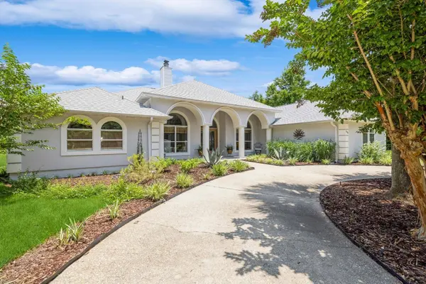 2808 Pga Boulevard, Navarre, FL 32566