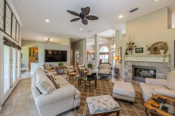 2808 Pga Boulevard, Navarre, FL 32566