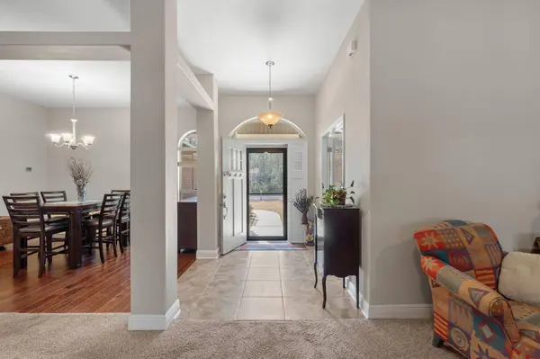 7048 Flintwood Street, Navarre, FL 32566
