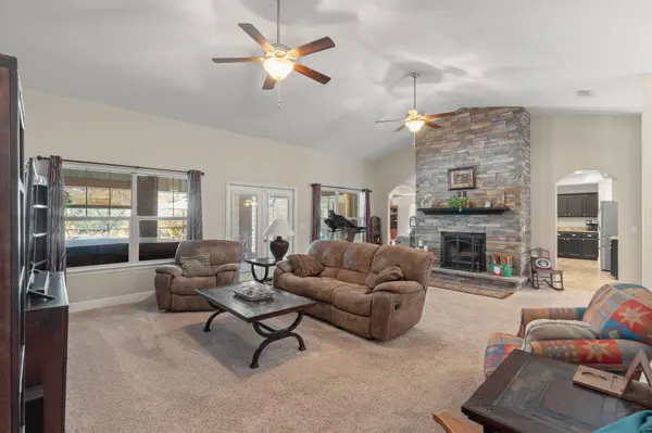 7048 Flintwood Street, Navarre, FL 32566