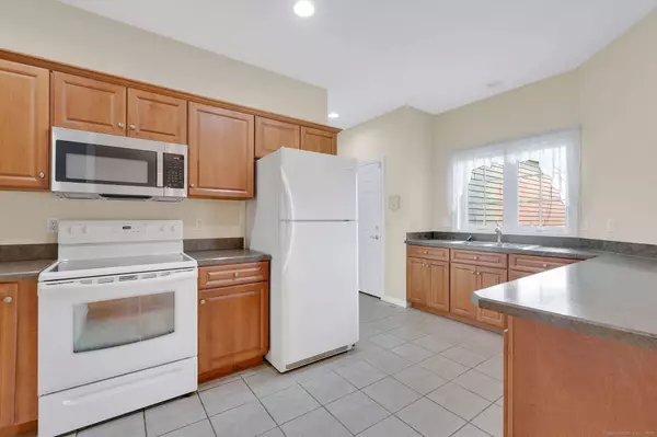 13 Skyline View Road #13, East Windsor, CT 06088