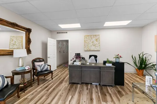 117 E Wood St, Paris, TN 38242