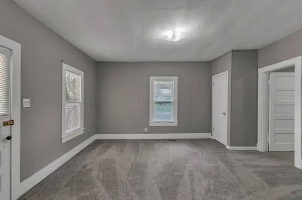 218 Oliver St, Paris, TN 38242