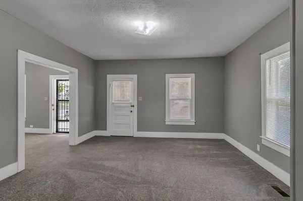 218 Oliver St, Paris, TN 38242