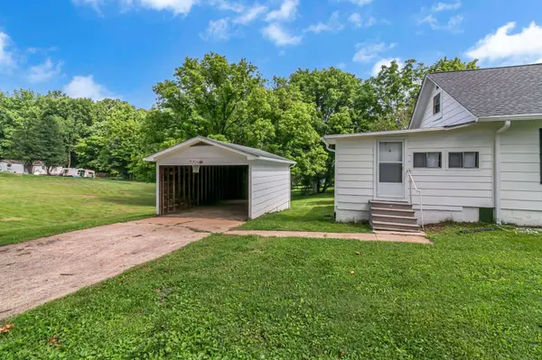 218 Oliver St, Paris, TN 38242